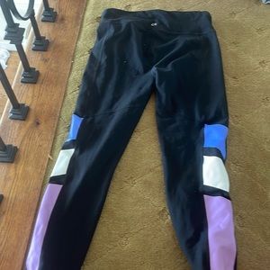 Black leggings from gap. Worn once. “Blackout technology”